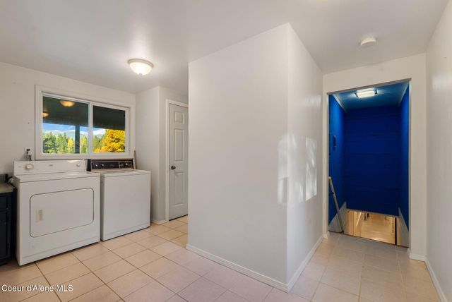 55 Trotter Ln, Sandpoint, ID 83864