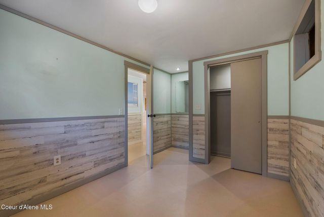 55 Trotter Ln, Sandpoint, ID 83864