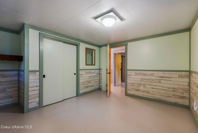 55 Trotter Ln, Sandpoint, ID 83864