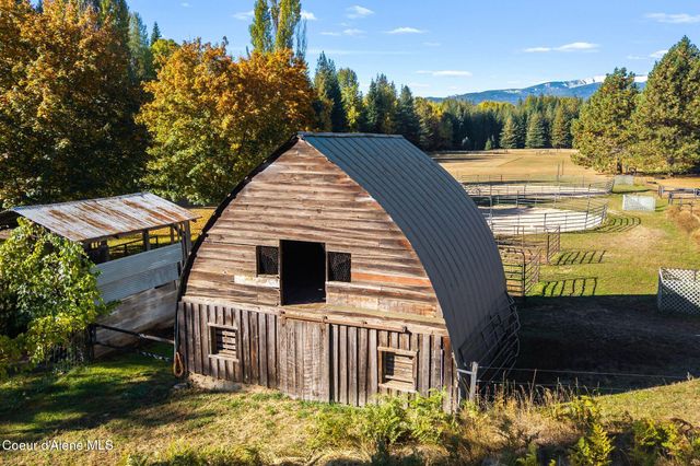 55 Trotter Ln, Sandpoint, ID 83864