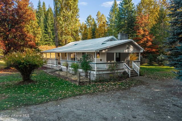55 Trotter Ln, Sandpoint, ID 83864