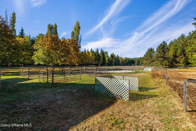 55 Trotter Ln, Sandpoint, ID 83864