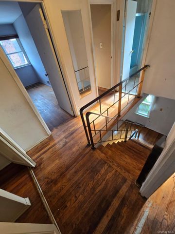 1611 Plainview Avenue 0, Far Rockaway, NY 11691