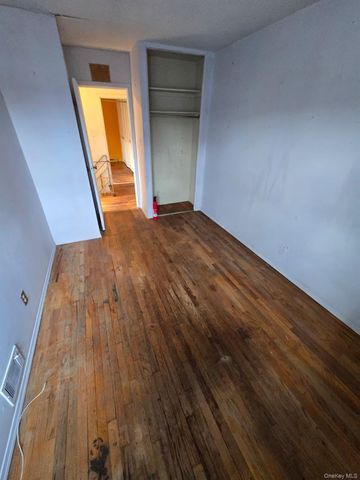 1611 Plainview Avenue 0, Far Rockaway, NY 11691