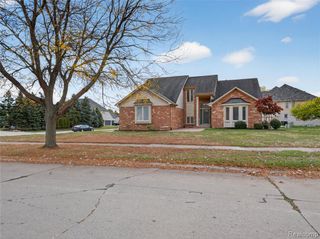 2042 Forest Mead Drive, Sterling Heights, MI 48314