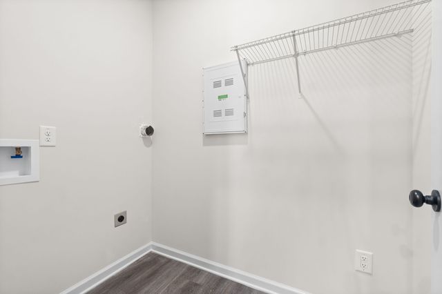 229 E Johnson Cir Apt B306, Clarksville, TN 37040