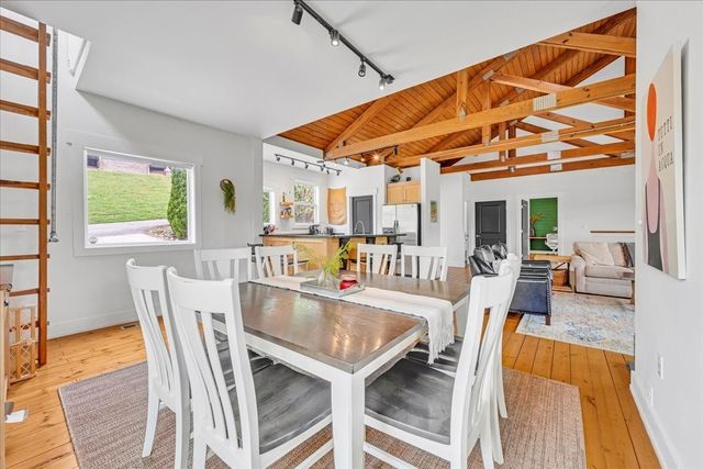 105 Sandgate Ct, Smithville, TN 37166