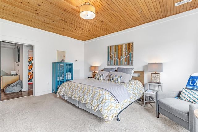 105 Sandgate Ct, Smithville, TN 37166