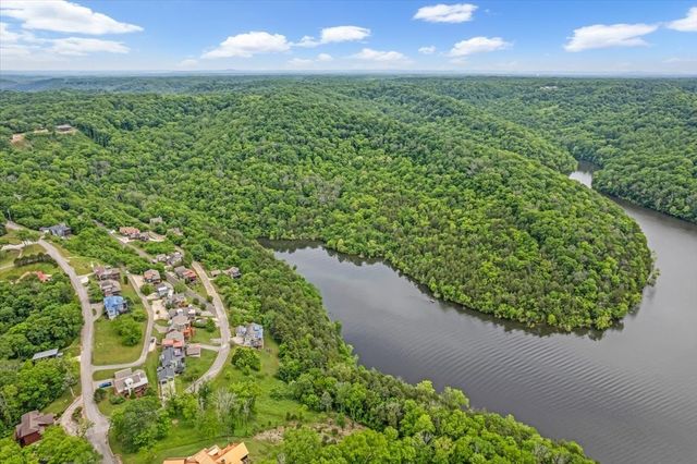 105 Sandgate Ct, Smithville, TN 37166