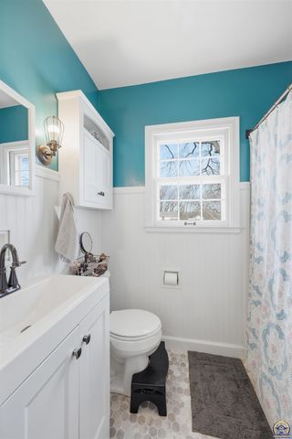 811 SE Tecumseh RD, Tecumseh, KS 66542