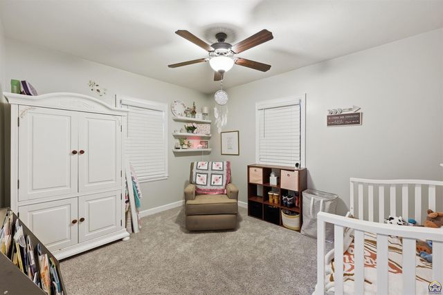 811 SE Tecumseh RD, Tecumseh, KS 66542