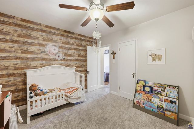 811 SE Tecumseh RD, Tecumseh, KS 66542