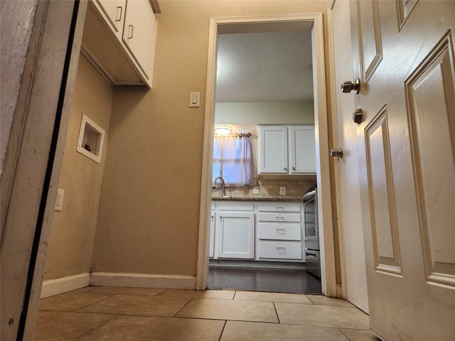 2822 Sunny Hill Lane, Farmers Branch, TX 75234