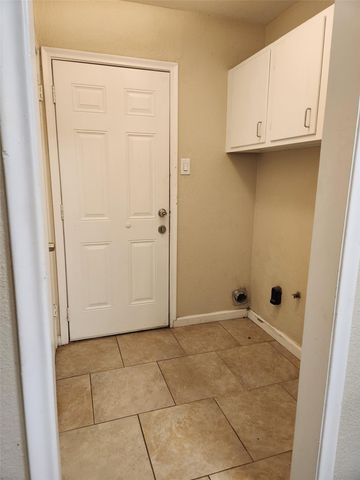 2822 Sunny Hill Lane, Farmers Branch, TX 75234