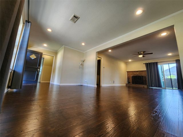 2822 Sunny Hill Lane, Farmers Branch, TX 75234