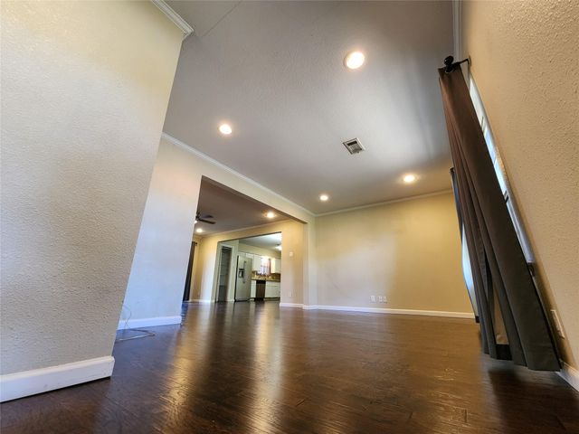2822 Sunny Hill Lane, Farmers Branch, TX 75234