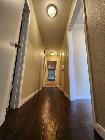 2822 Sunny Hill Lane, Farmers Branch, TX 75234