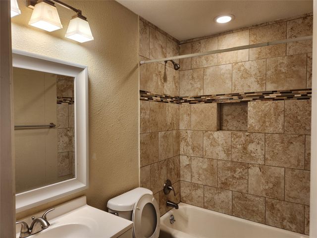 2822 Sunny Hill Lane, Farmers Branch, TX 75234