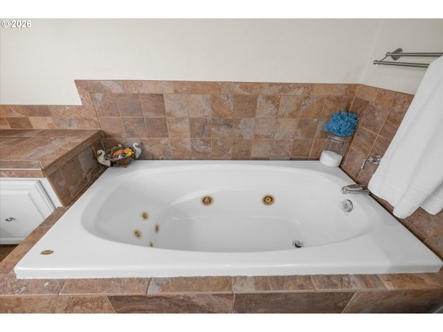 44174 Se PAGH Rd, Sandy, OR 97055
