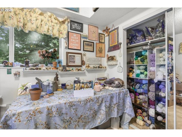 44174 Se PAGH Rd, Sandy, OR 97055