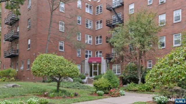 2350 Linwood Avenue 1D, Fort Lee, NJ 07024
