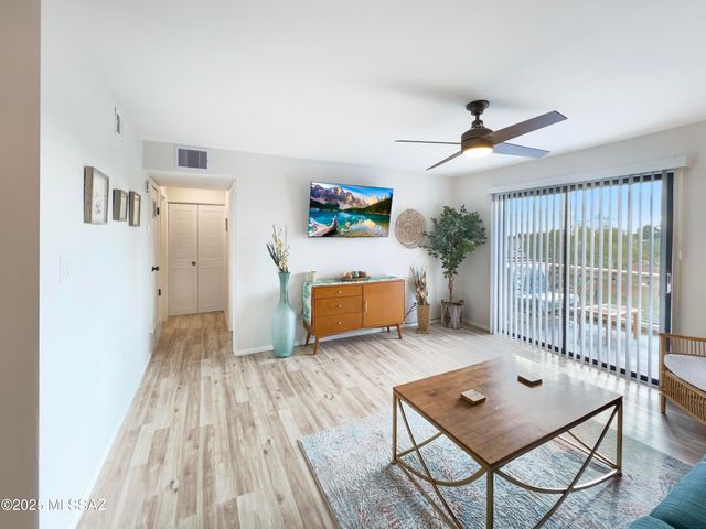 6351 N Barcelona Ct Unit 822, Tucson, AZ 85704