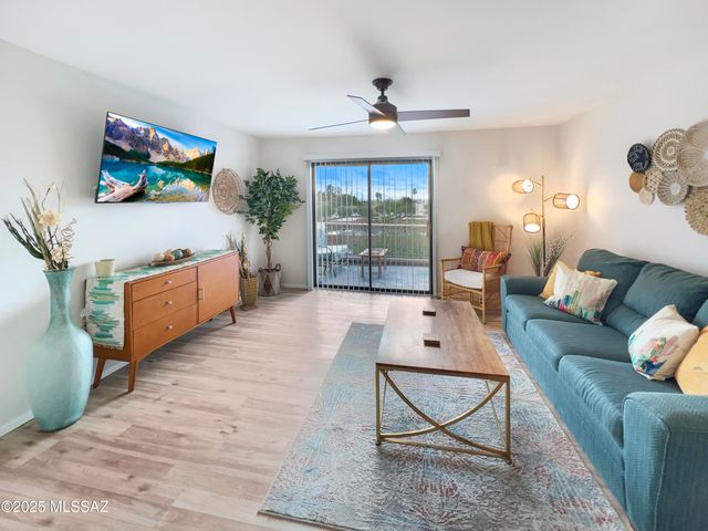 6351 N Barcelona Ct Unit 822, Tucson, AZ 85704