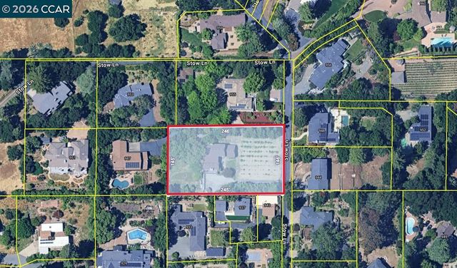 945 Stow Ln, Lafayette, CA 94549