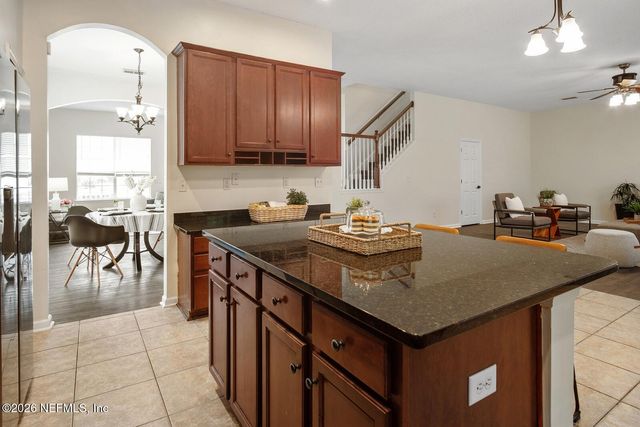 535 ROSERUSH Lane, Jacksonville, FL 32225