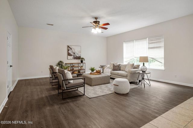 535 ROSERUSH Lane, Jacksonville, FL 32225