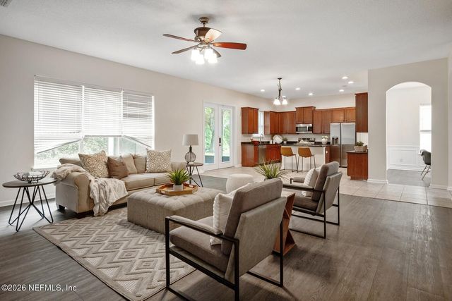 535 ROSERUSH Lane, Jacksonville, FL 32225