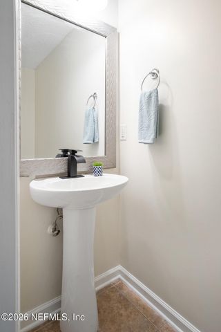 535 ROSERUSH Lane, Jacksonville, FL 32225