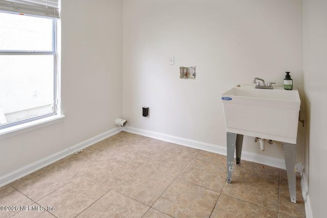 535 ROSERUSH Lane, Jacksonville, FL 32225