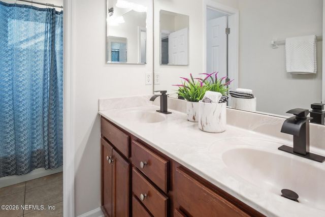 535 ROSERUSH Lane, Jacksonville, FL 32225