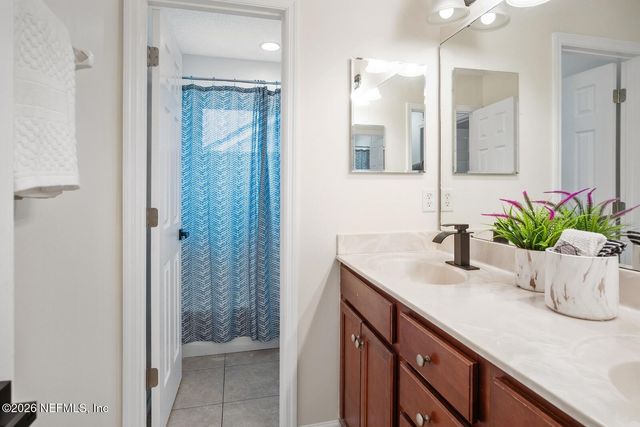 535 ROSERUSH Lane, Jacksonville, FL 32225