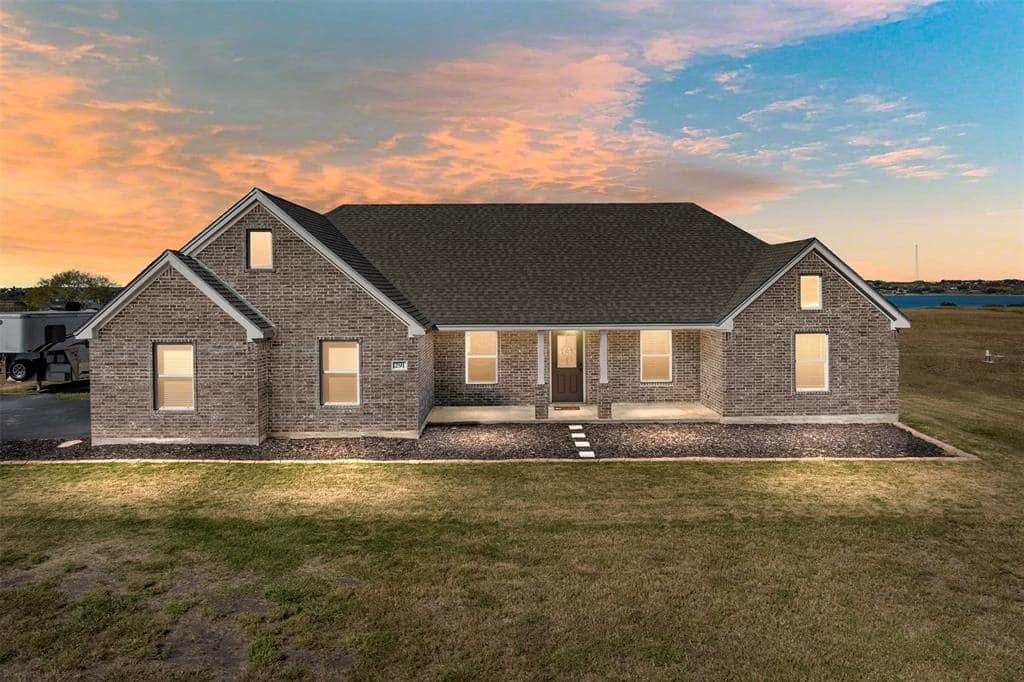 291 Kana Road, Sandia, TX 78383