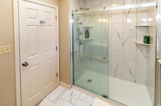 6340 Chestnut Court, Evansville, IN 47715