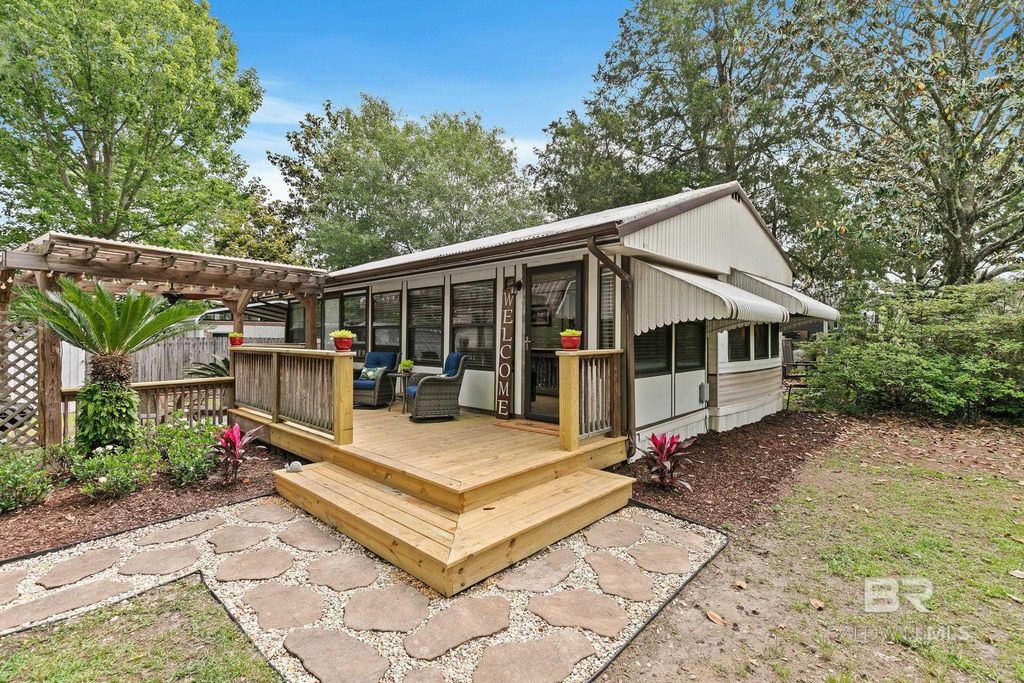473 Buena Vista Drive, Lillian, AL 36549
