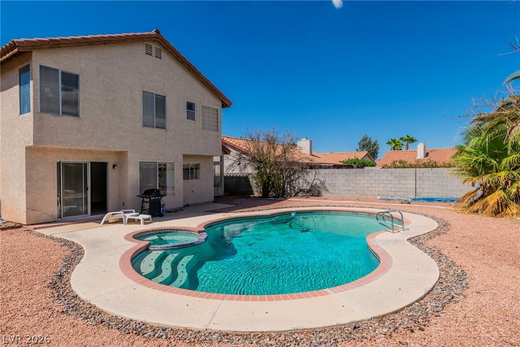 318 Bradford Drive, Henderson, NV 89074 — photo 2