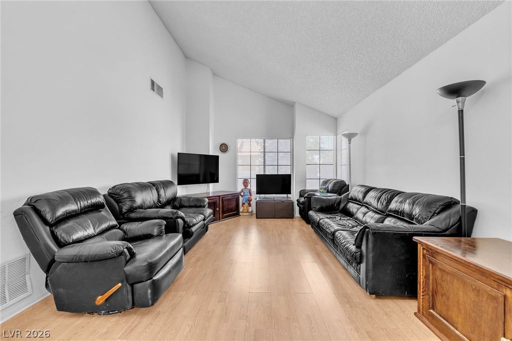 318 Bradford Drive, Henderson, NV 89074 — photo 5