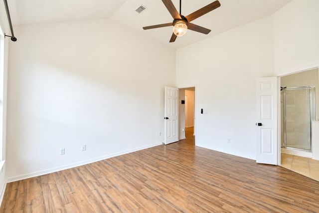 2922 Veva Drive, Pearland, TX 77584