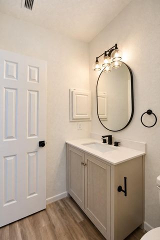 2922 Veva Drive, Pearland, TX 77584