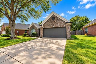 2922 Veva Drive, Pearland, TX 77584