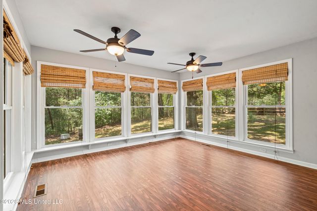 177 Dempsey Drive, Byhalia, MS 38611