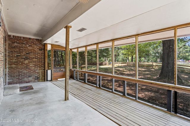 177 Dempsey Drive, Byhalia, MS 38611