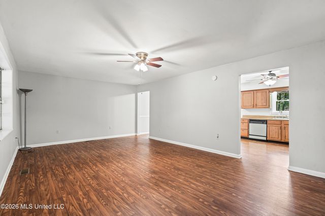 177 Dempsey Drive, Byhalia, MS 38611