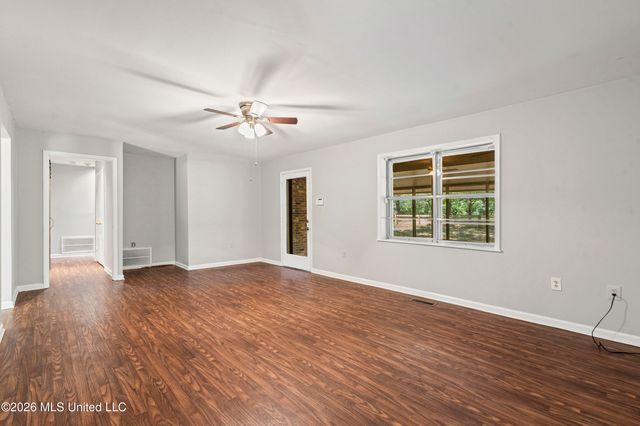 177 Dempsey Drive, Byhalia, MS 38611