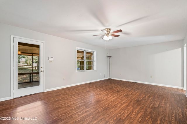 177 Dempsey Drive, Byhalia, MS 38611