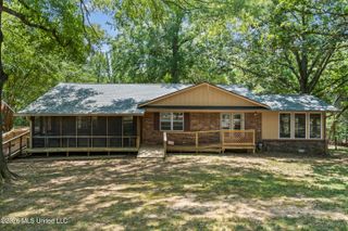 177 Dempsey Drive, Byhalia, MS 38611