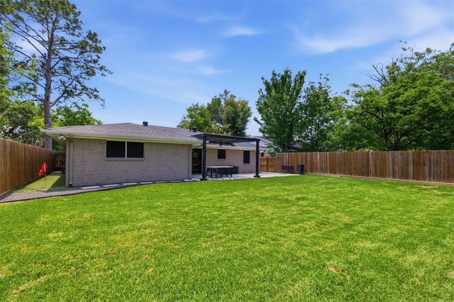8526 Cedel Drive, Houston, TX 77055